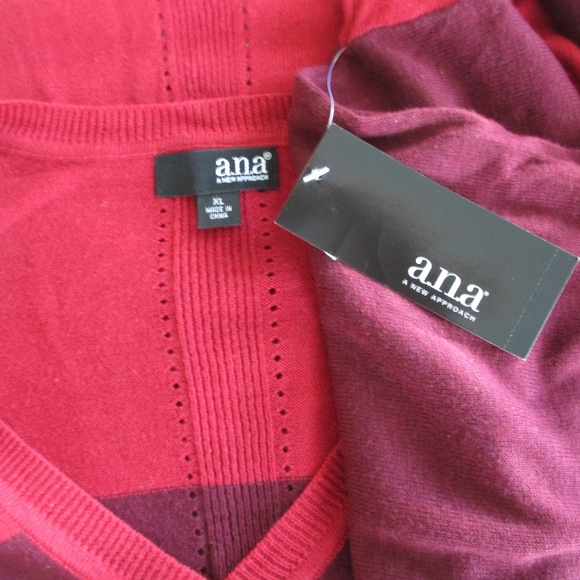 NWT - a.n.a. pretty v-neck sweater - sz XL - Picture 2 of 3